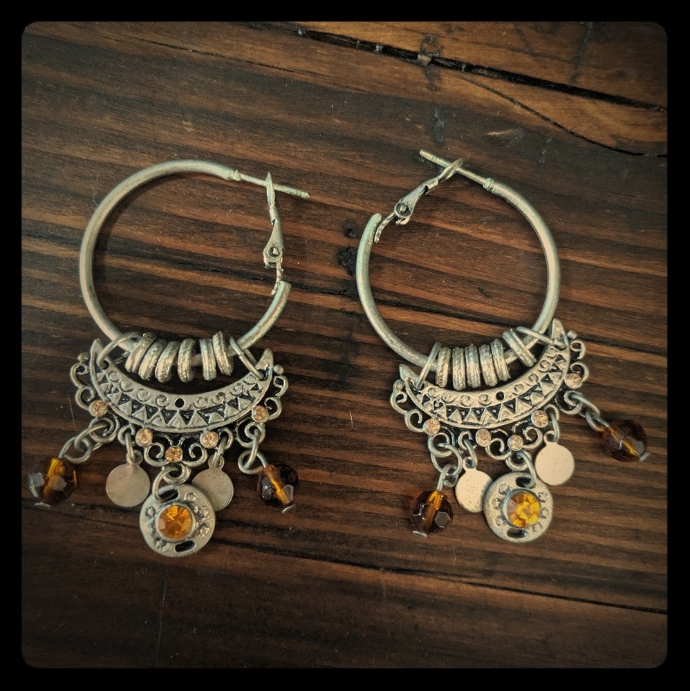 Chandelier earrings